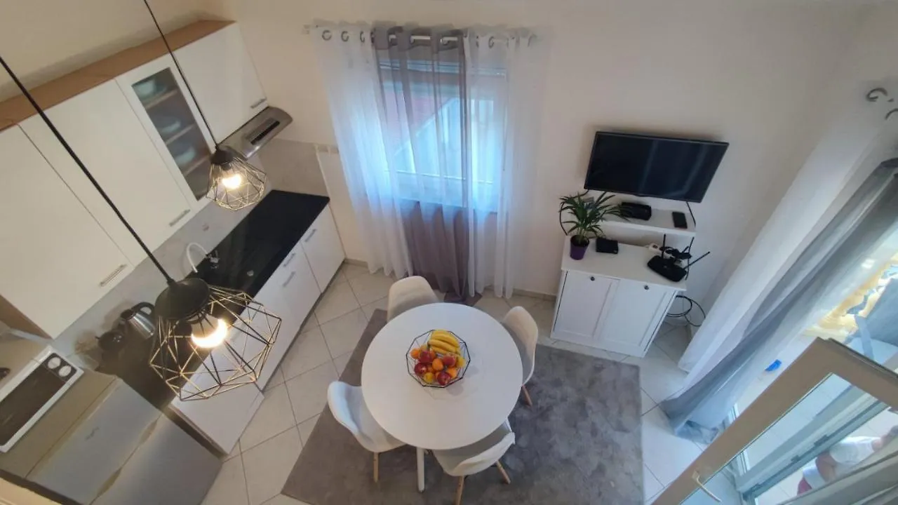 Apartment Apartman Lino Medulin