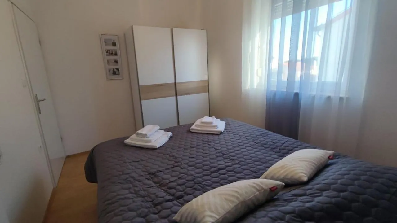 Apartment Apartman Lino Medulin