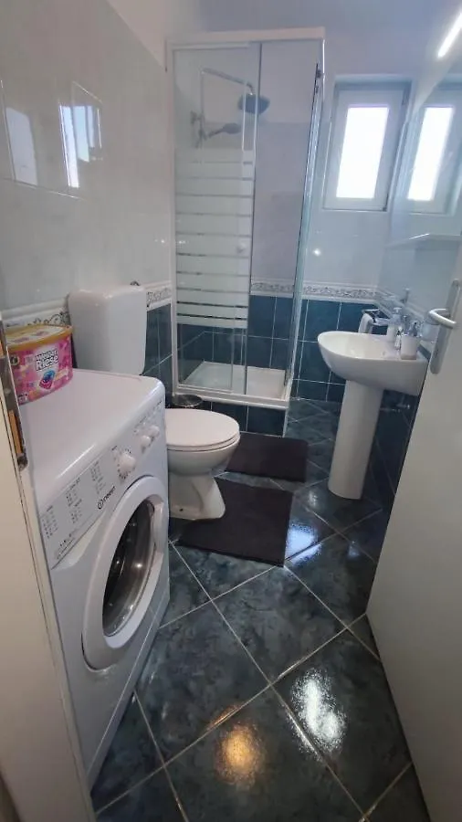 Apartman Lino Medulin 0*,  Croatia