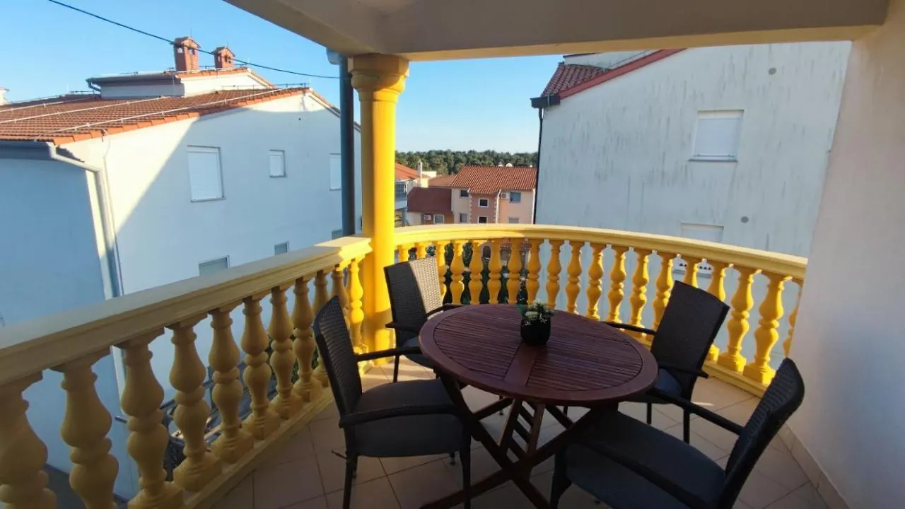 Apartman Lino Medulin 0*,  Croatia